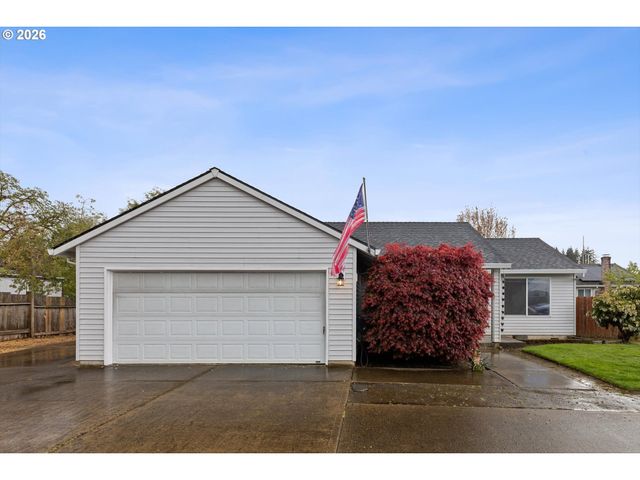 708 BELL St, Dayton, OR 97114