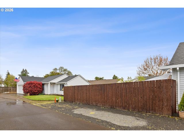 708 BELL St, Dayton, OR 97114