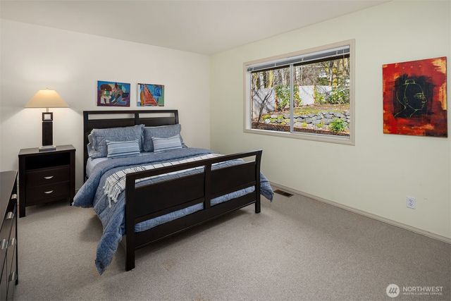 14740 SE 56th Street, Bellevue, WA 98006