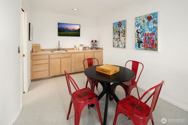 14740 SE 56th Street, Bellevue, WA 98006
