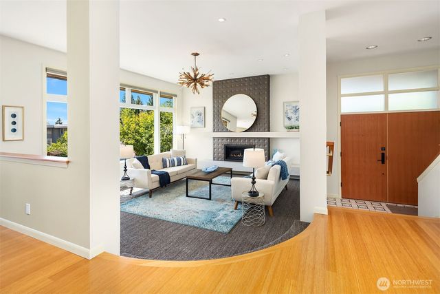 14740 SE 56th Street, Bellevue, WA 98006
