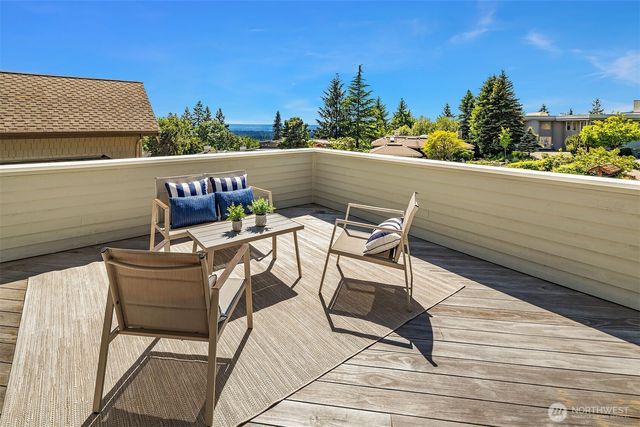 14740 SE 56th Street, Bellevue, WA 98006