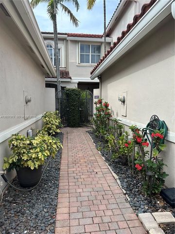 957 N Harbor View 957, Hollywood, FL 33019
