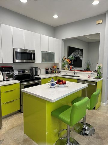 957 N Harbor View 957, Hollywood, FL 33019