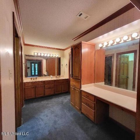 2411 Burke Street, Gulfport, MS 39507