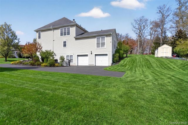 17 Oldwyck Crescent, Highland Mills, NY 10930