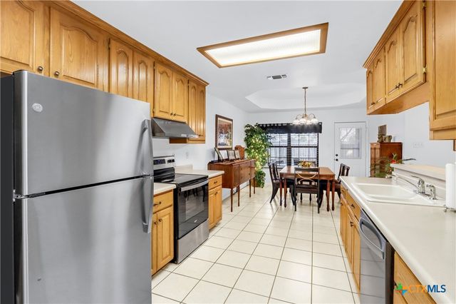 124 Gardenridge Drive, Seguin, TX 78155