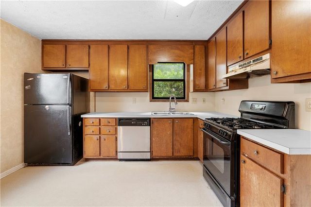 442 Monroe NW Court, Kennesaw, GA 30144