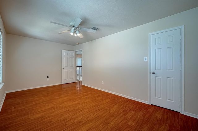 2907 Little Branch Court, Houston, TX 77082