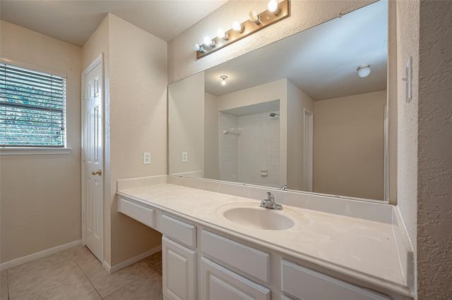 2907 Little Branch Court, Houston, TX 77082