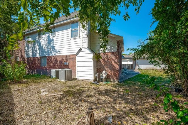 2907 Little Branch Court, Houston, TX 77082