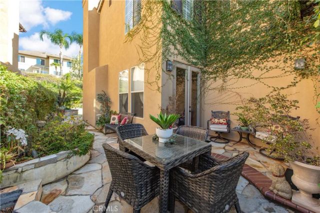 23072 Bouquet Canyon, Mission Viejo, CA 92692