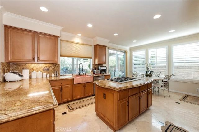 23072 Bouquet Canyon, Mission Viejo, CA 92692