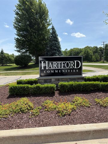 21930 Andover Drive 77, Macomb Township, MI 48042