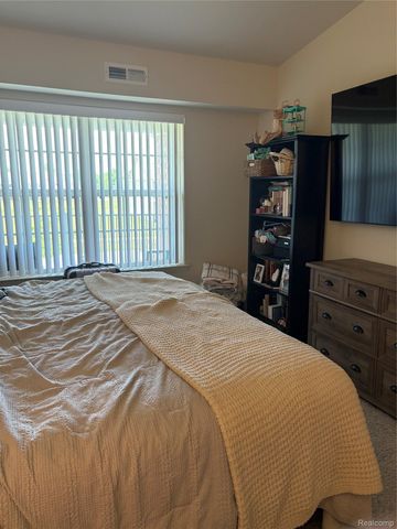 21930 Andover Drive 77, Macomb Township, MI 48042
