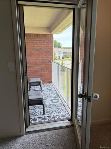 21930 Andover Drive 77, Macomb Township, MI 48042