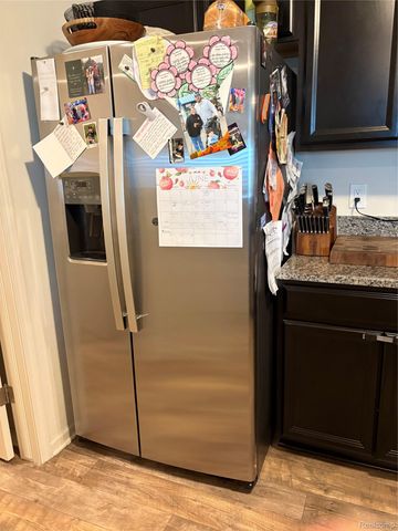 21930 Andover Drive 77, Macomb Township, MI 48042