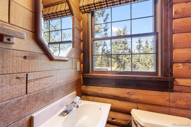 457 Stonehenge Drive, Florissant, CO 80816