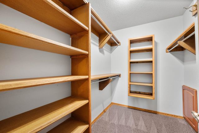 2433 N Rutland Ct, Wichita, KS 67226