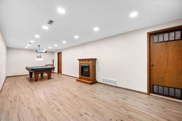 2433 N Rutland Ct, Wichita, KS 67226