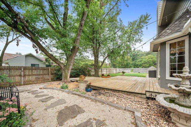 2433 N Rutland Ct, Wichita, KS 67226