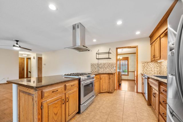 2433 N Rutland Ct, Wichita, KS 67226