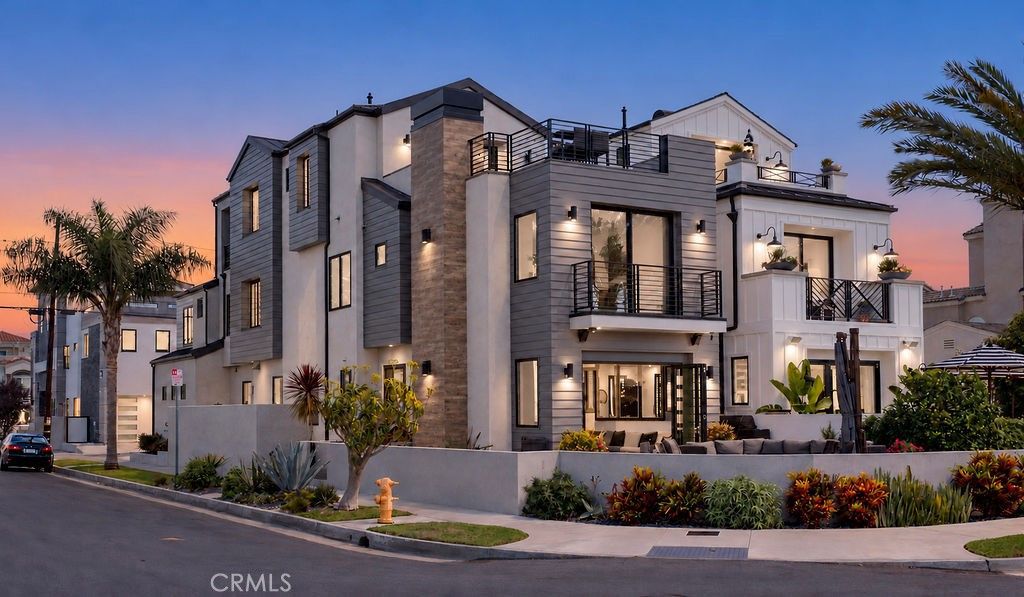 1022 Huntington, Huntington Beach, CA 92648 — exterior
