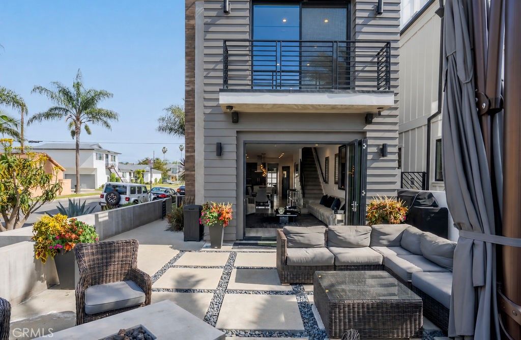 1022 Huntington, Huntington Beach, CA 92648 — photo 4