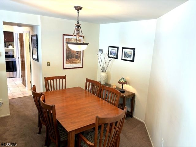 498 Auten Rd 2D, Hillsborough Twp., NJ 08844