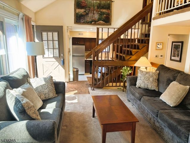 498 Auten Rd 2D, Hillsborough Twp., NJ 08844