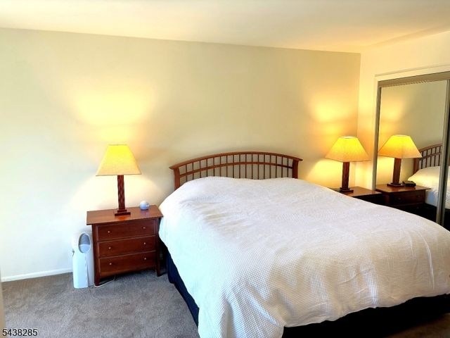 498 Auten Rd 2D, Hillsborough Twp., NJ 08844