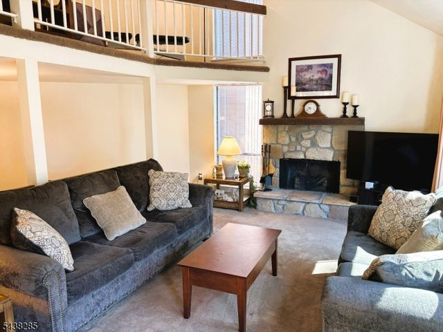 498 Auten Rd 2D, Hillsborough Twp., NJ 08844
