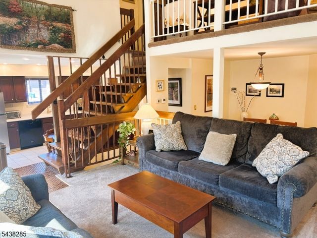 498 Auten Rd 2D, Hillsborough Twp., NJ 08844
