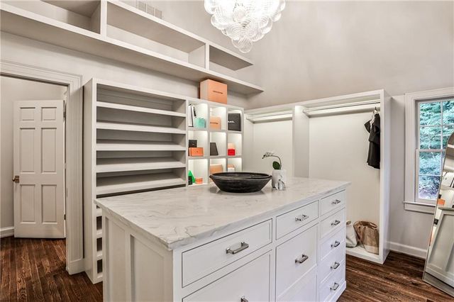 3990 Paces Ferry NW Road, Atlanta, GA 30327