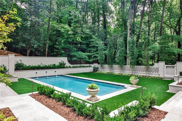 3990 Paces Ferry NW Road, Atlanta, GA 30327
