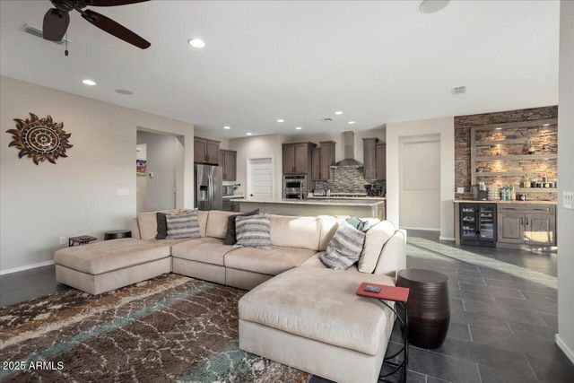 27453 W WAHALLA Lane, Buckeye, AZ 85396