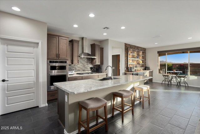 27453 W WAHALLA Lane, Buckeye, AZ 85396