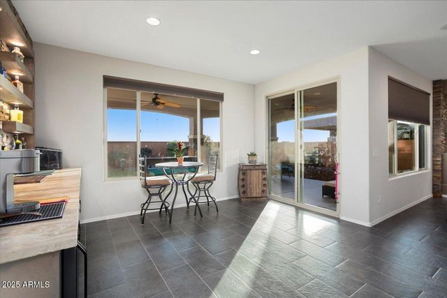 27453 W WAHALLA Lane, Buckeye, AZ 85396