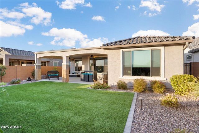 27453 W WAHALLA Lane, Buckeye, AZ 85396