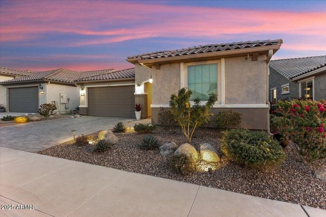 27453 W WAHALLA Lane, Buckeye, AZ 85396