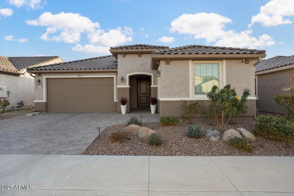 27453 W WAHALLA Lane, Buckeye, AZ 85396 — photo 2