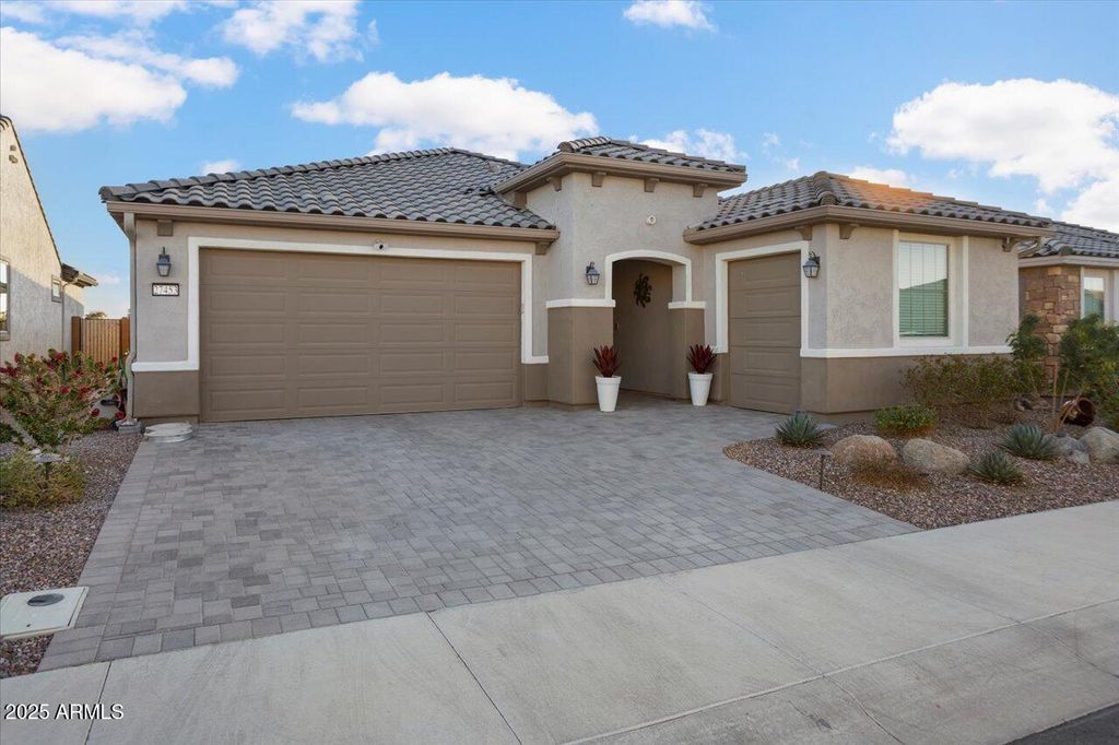 27453 W WAHALLA Lane, Buckeye, AZ 85396 — photo 4