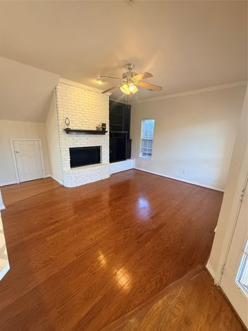 438 Lake Highland Drive, Lake Dallas, TX 75065