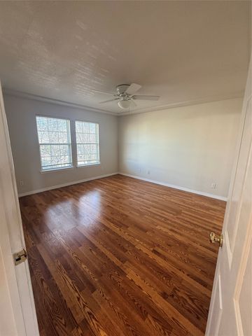 438 Lake Highland Drive, Lake Dallas, TX 75065