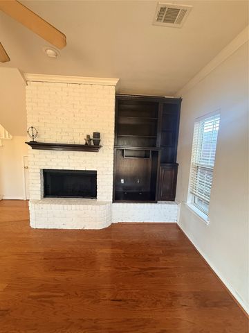 438 Lake Highland Drive, Lake Dallas, TX 75065