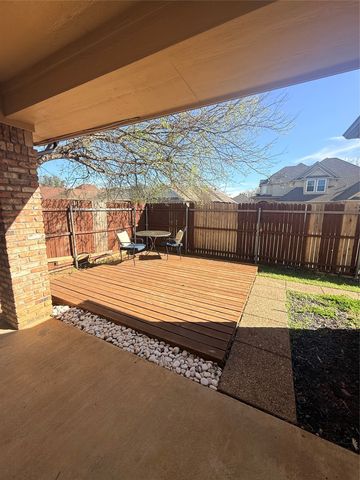 438 Lake Highland Drive, Lake Dallas, TX 75065