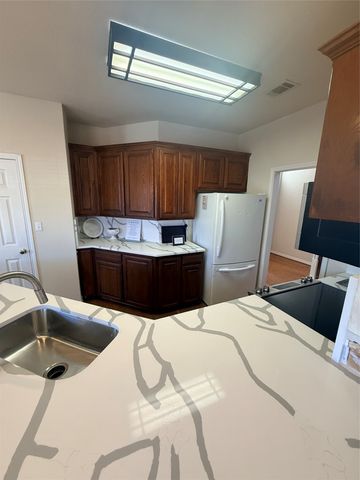 438 Lake Highland Drive, Lake Dallas, TX 75065