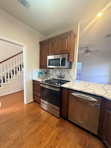 438 Lake Highland Drive, Lake Dallas, TX 75065