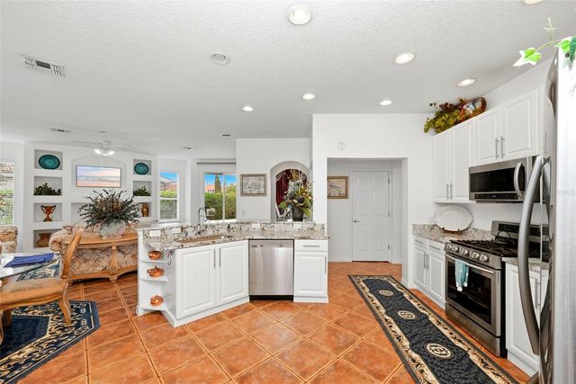 910 LASCALA DRIVE, Windermere, FL 34786