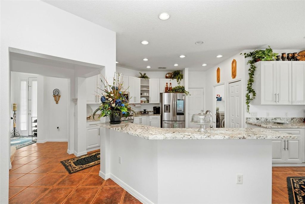 Image 14 of property listing at 910 LASCALA DRIVE, Windermere, FL 34786
